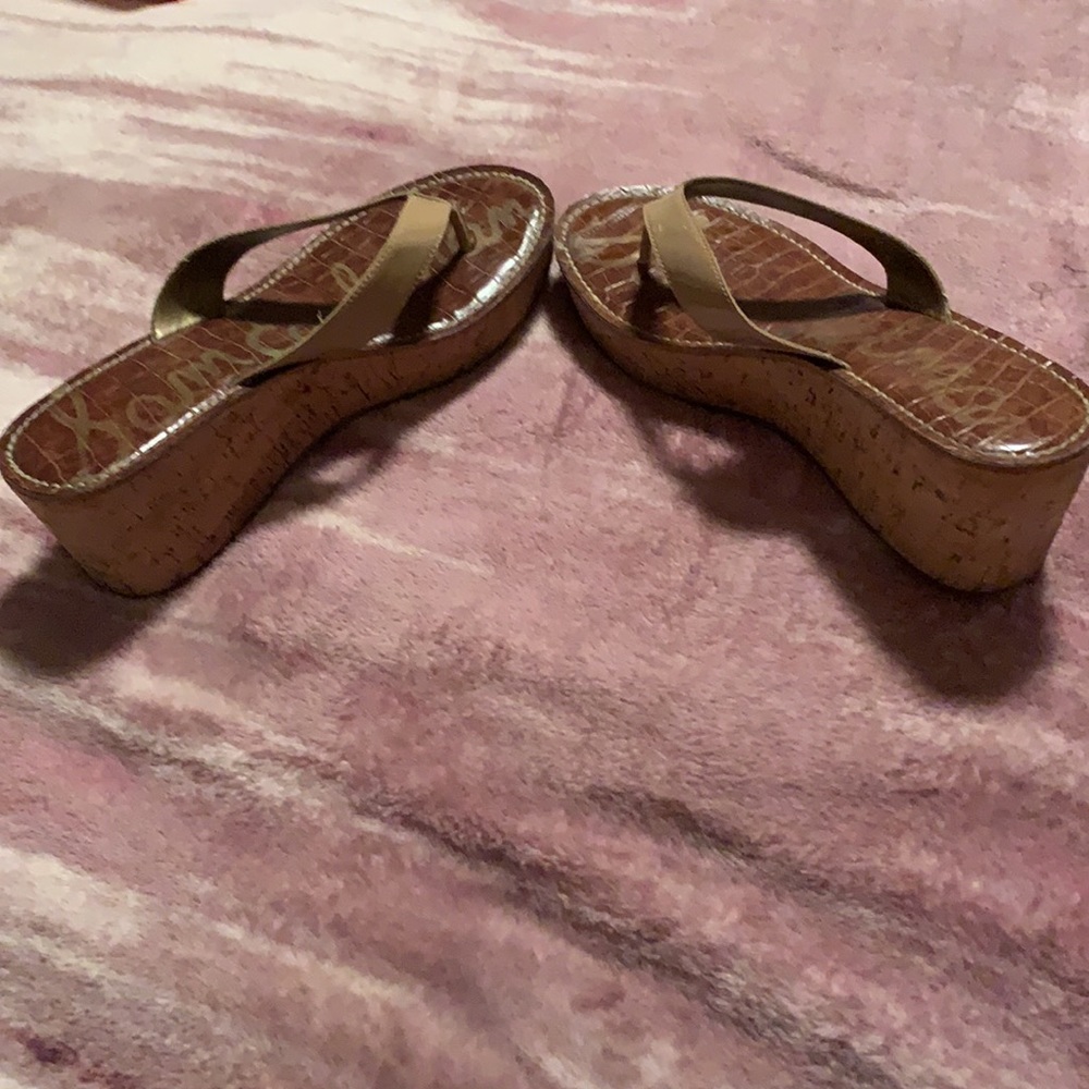 Sam Edelman, Romy, classic nude patent wedge, size 9.5 - Picture 3 of 5